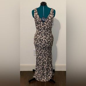 Free People Black and Cream Abstract Midi Size 6